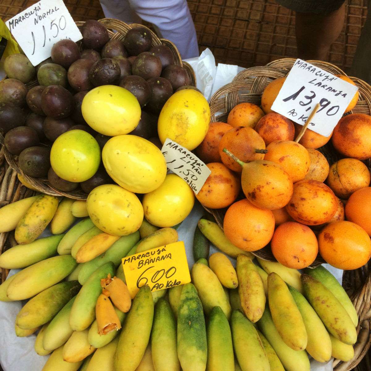 Market in Funchal, Madeira: passion fruit variaties